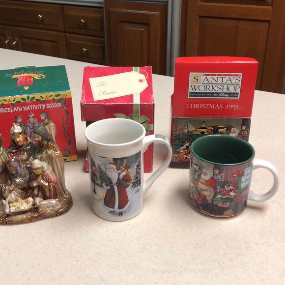 2- Christmas mug and one piece porcelain nativity scene - Picture 6 of 9